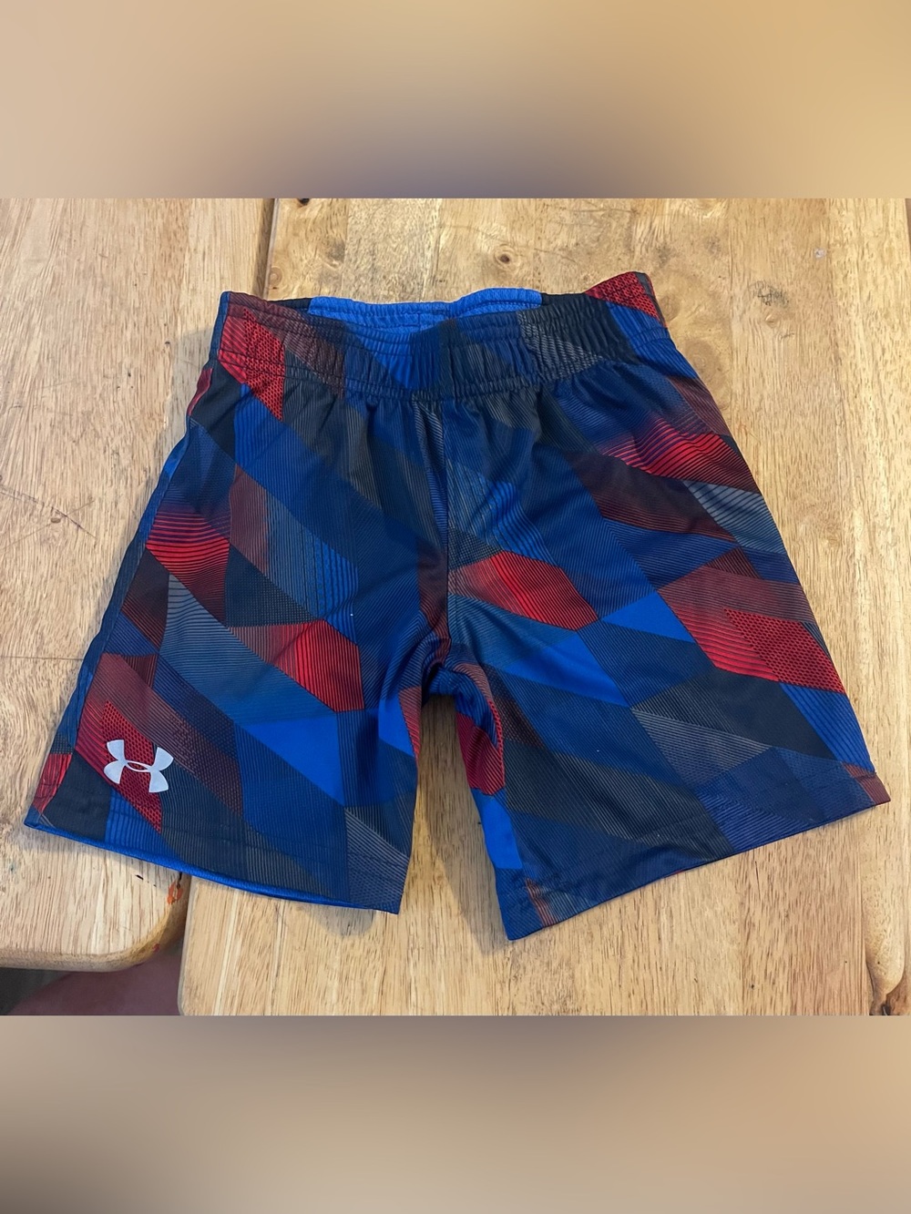 Under Armour Boys Athletic Shorts-size 5